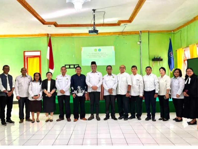 Rektor IAKN Tarutung: “Tetap Semangat, Tetap Bekerja, dan Tetap Mengandalkan Tuhan” pada Pelantikan Sekretaris Prodi Magister Teologi Hari Ini