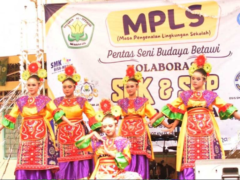 SMP dan SMK Harapan Jaya Laksanakan MPLS sekaligus Pentas Seni Meriah Hari Ini
